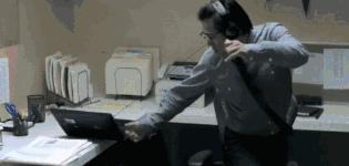 耳机孔不好使可以用充电孔吗,耳机单孔和充电孔可以互用吗