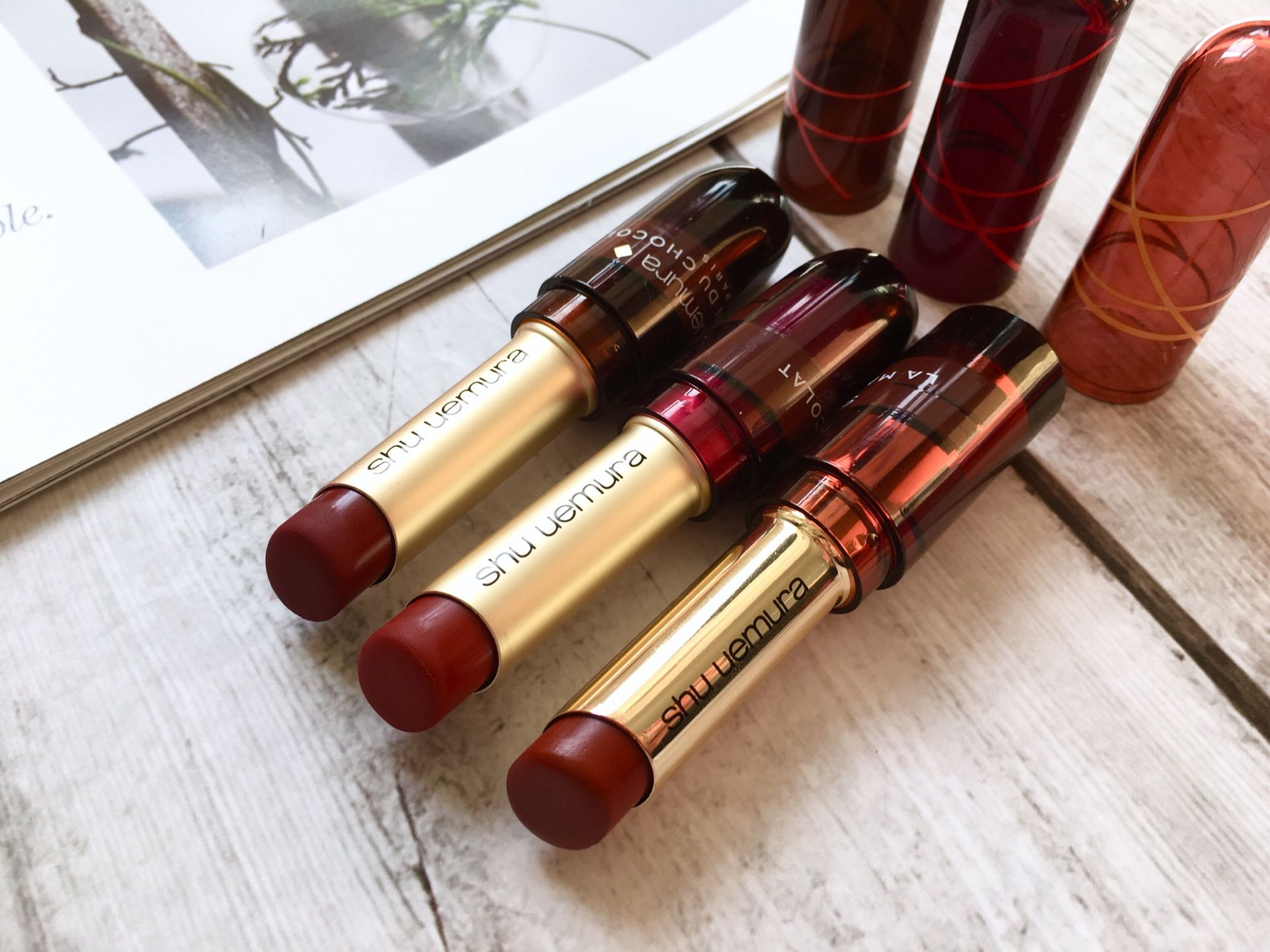 植村秀正品唇膏黑金,植村秀绢感唇膏推荐