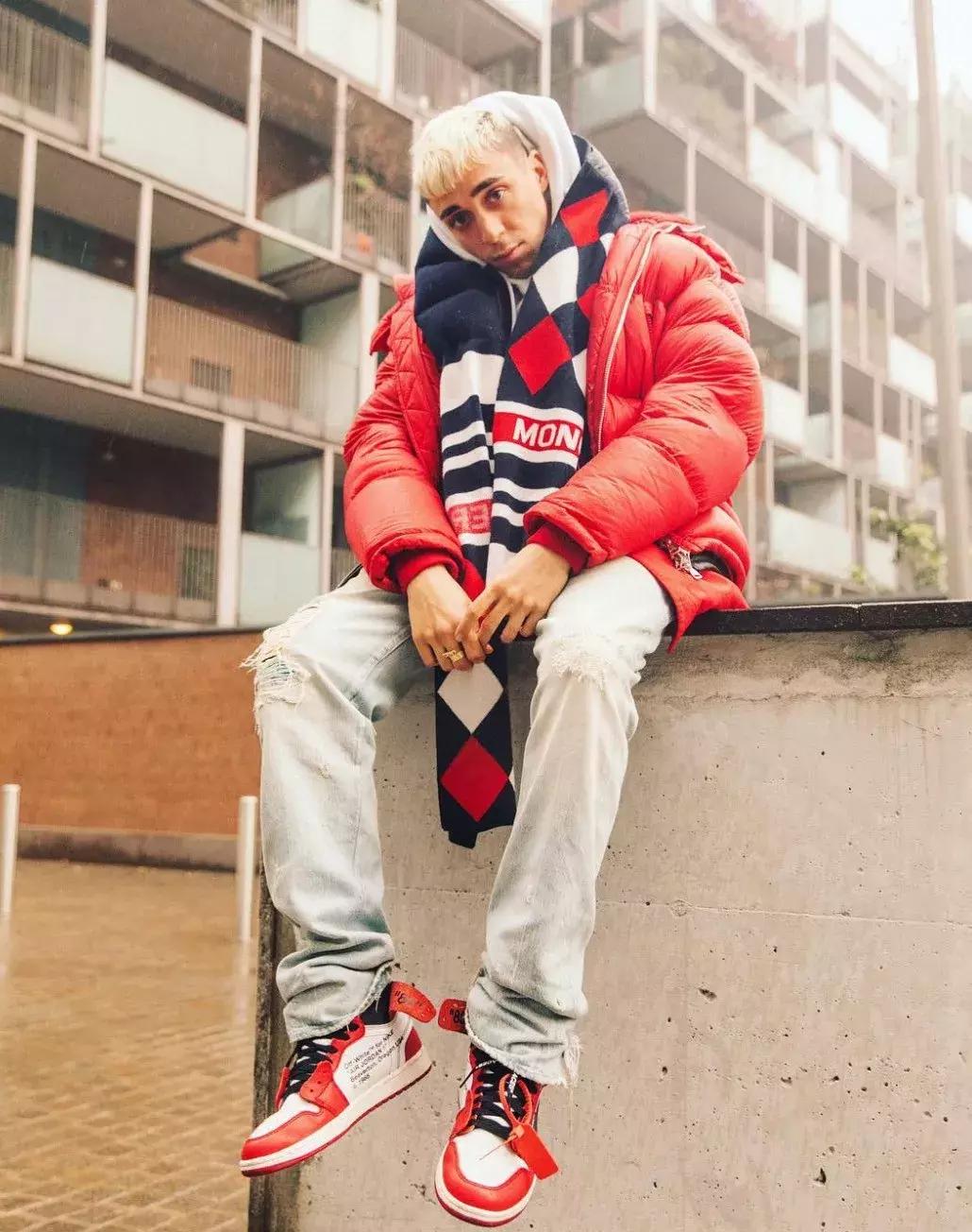 想要冬天穿出高级感,冬天围巾这样系简单又时尚好喜欢