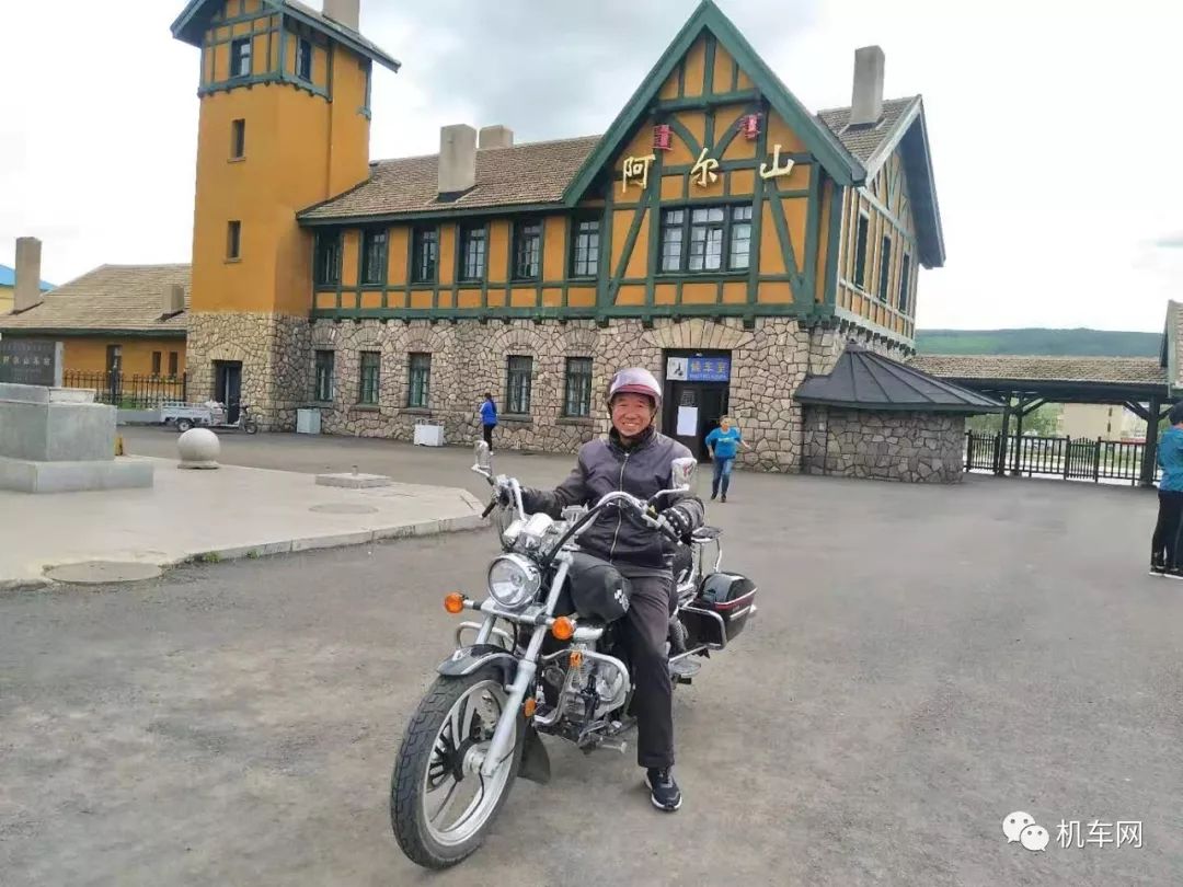 69岁摩旅,一个女生跨越两千多公里的摩旅