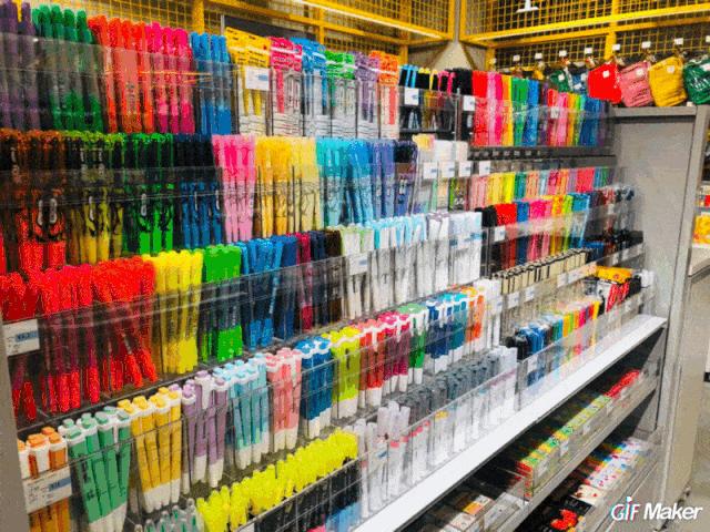 小坊探店|开业就断货！这家人气王百货，80斤小坊差点爬不出来