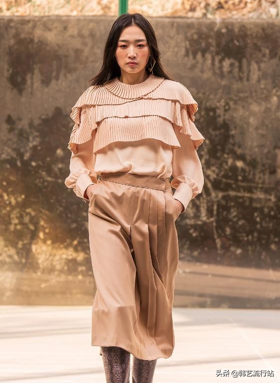 2021首尔秋冬时装周,2021年国际时装周女装