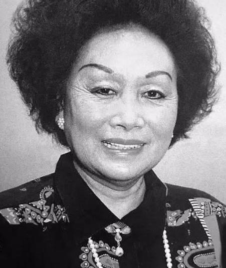 鍘嗗彶涓婄弽鐝犲拰濂充汉,鍘嗗彶涓婄殑鐝嶇彔