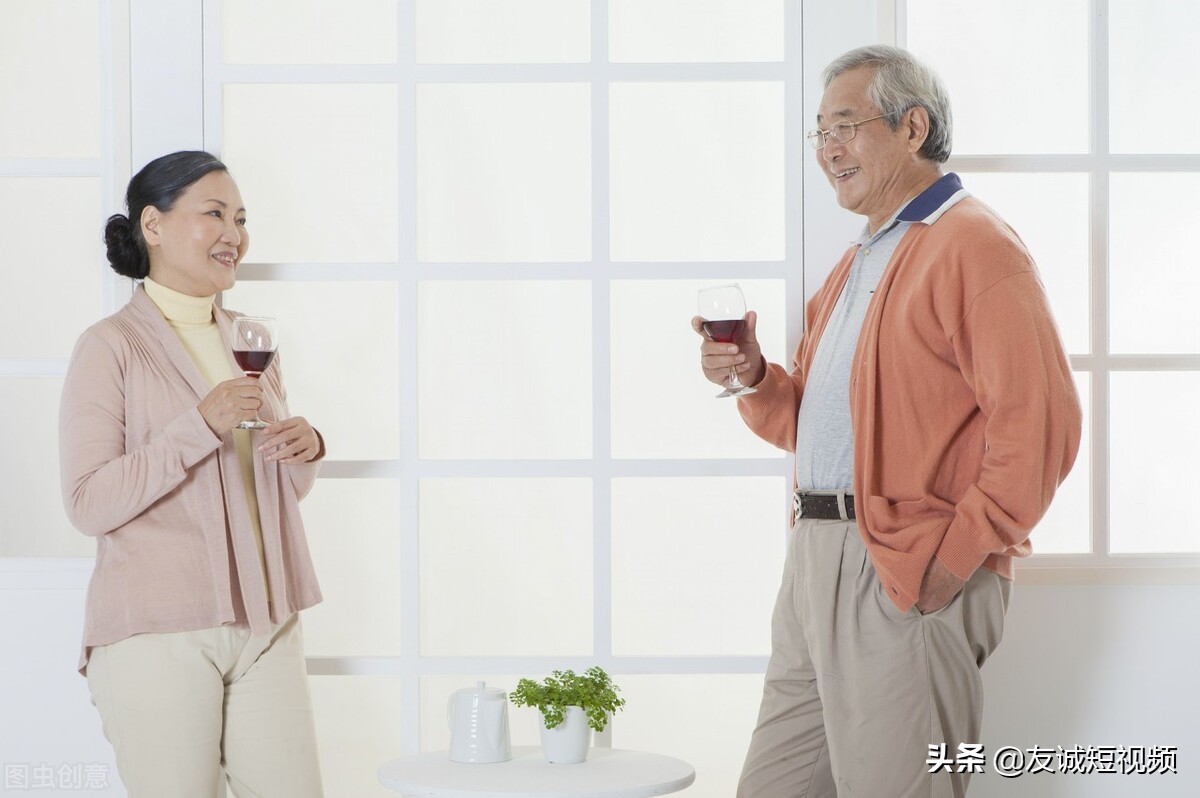 深圳老人视频,深圳人眼中坪山