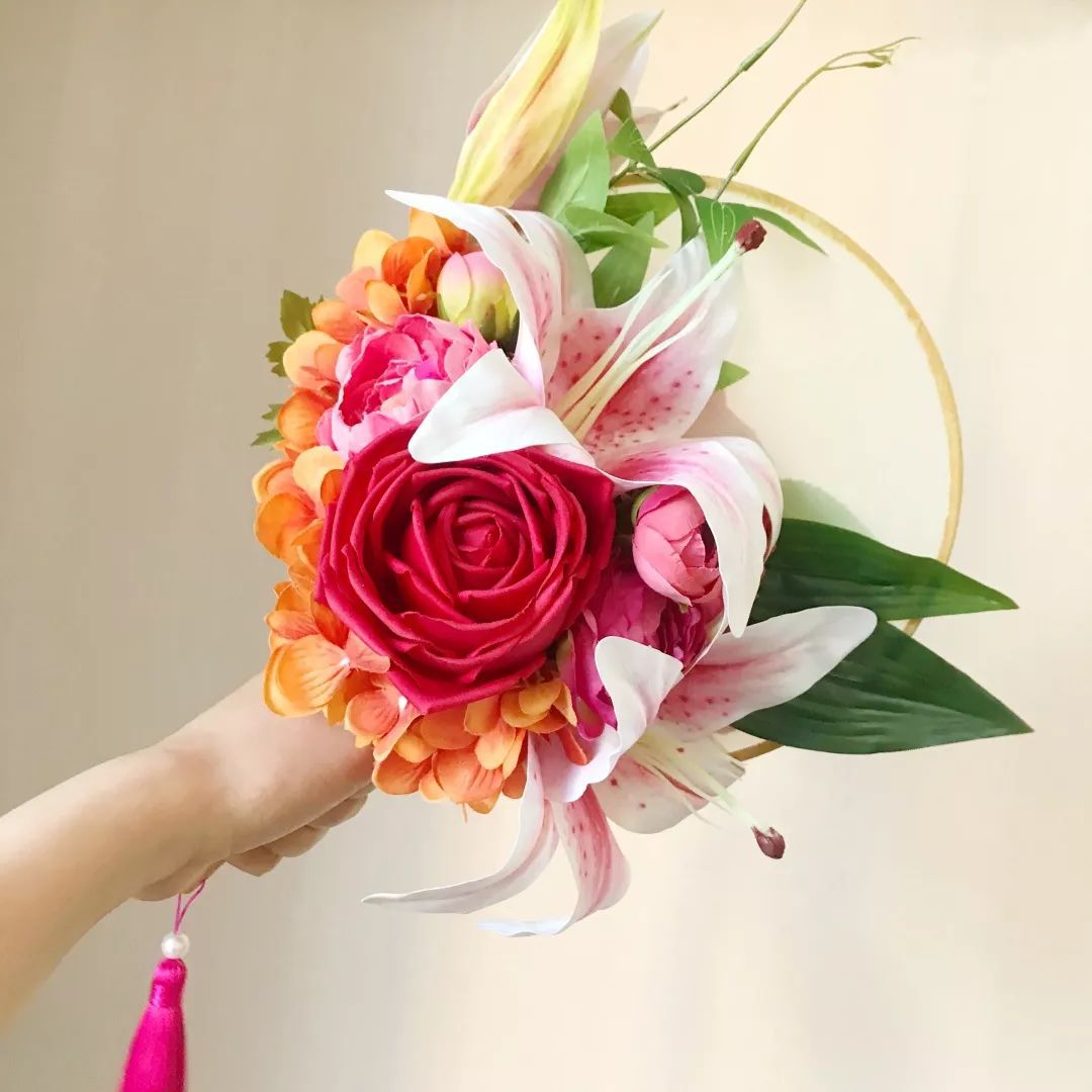 小情侣闺蜜居然在小屋鼓捣一下午，弄出了这个？