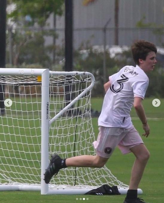 贝克汉姆大秀身材,贝克汉姆抗击疫情视频