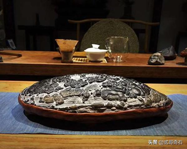 以280万高价成交的灵璧石《悟道》，小朋友们纷纷表示看不懂了