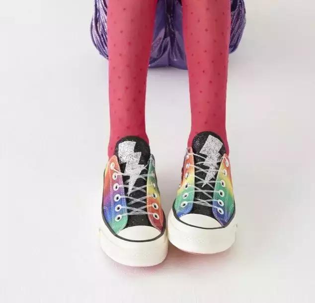 无畏潮流转场,converse重新诠释经典鞋款