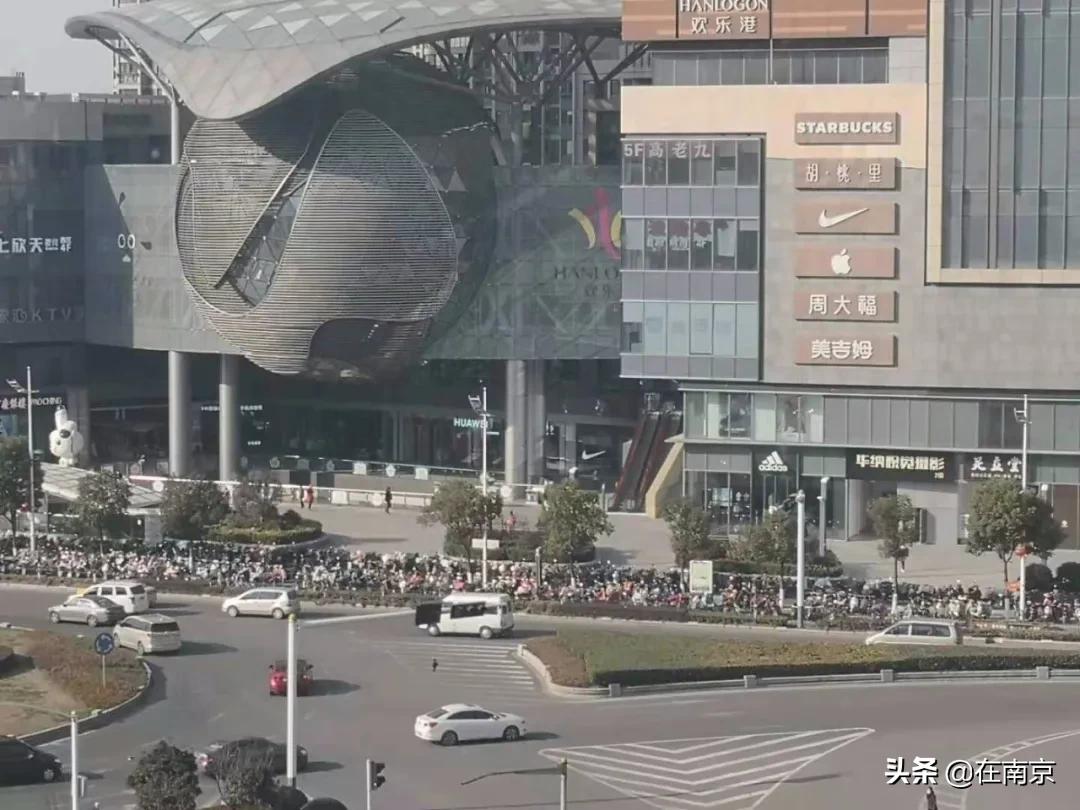 *合六**商场血战，没有赢家