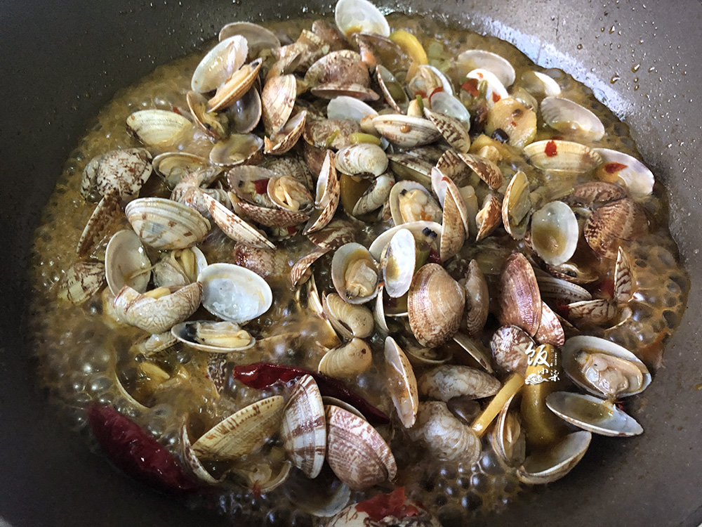 15块钱一盆的海鲜,海鲜美食100元4斤个个都是精品