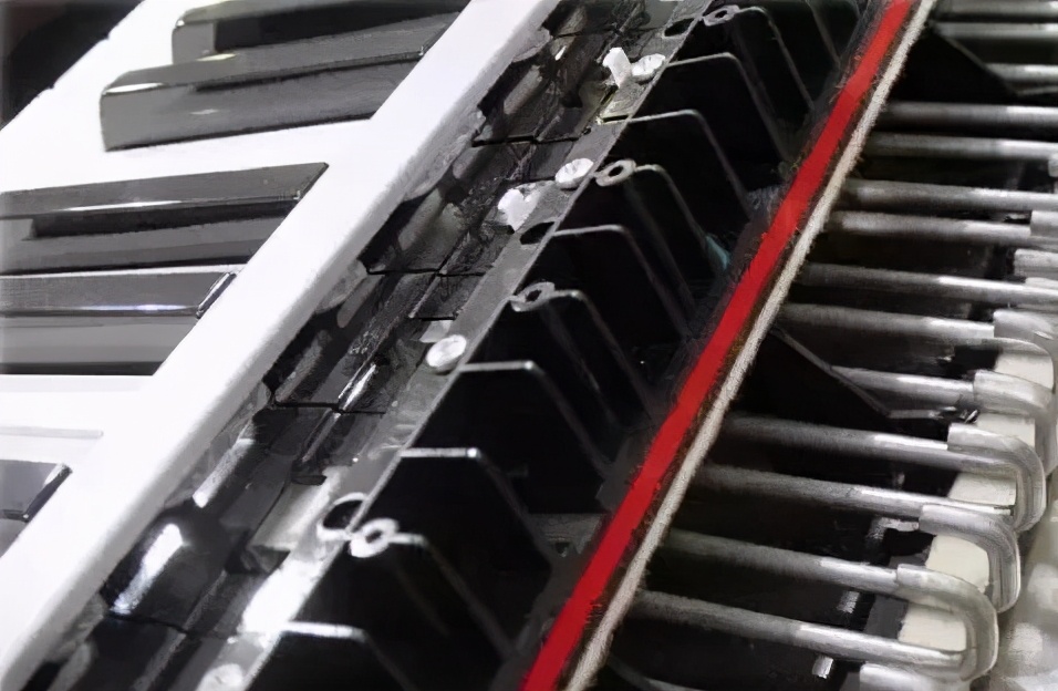 钢琴电子琴电钢琴哪个好学,钢琴电子琴电钢琴区别