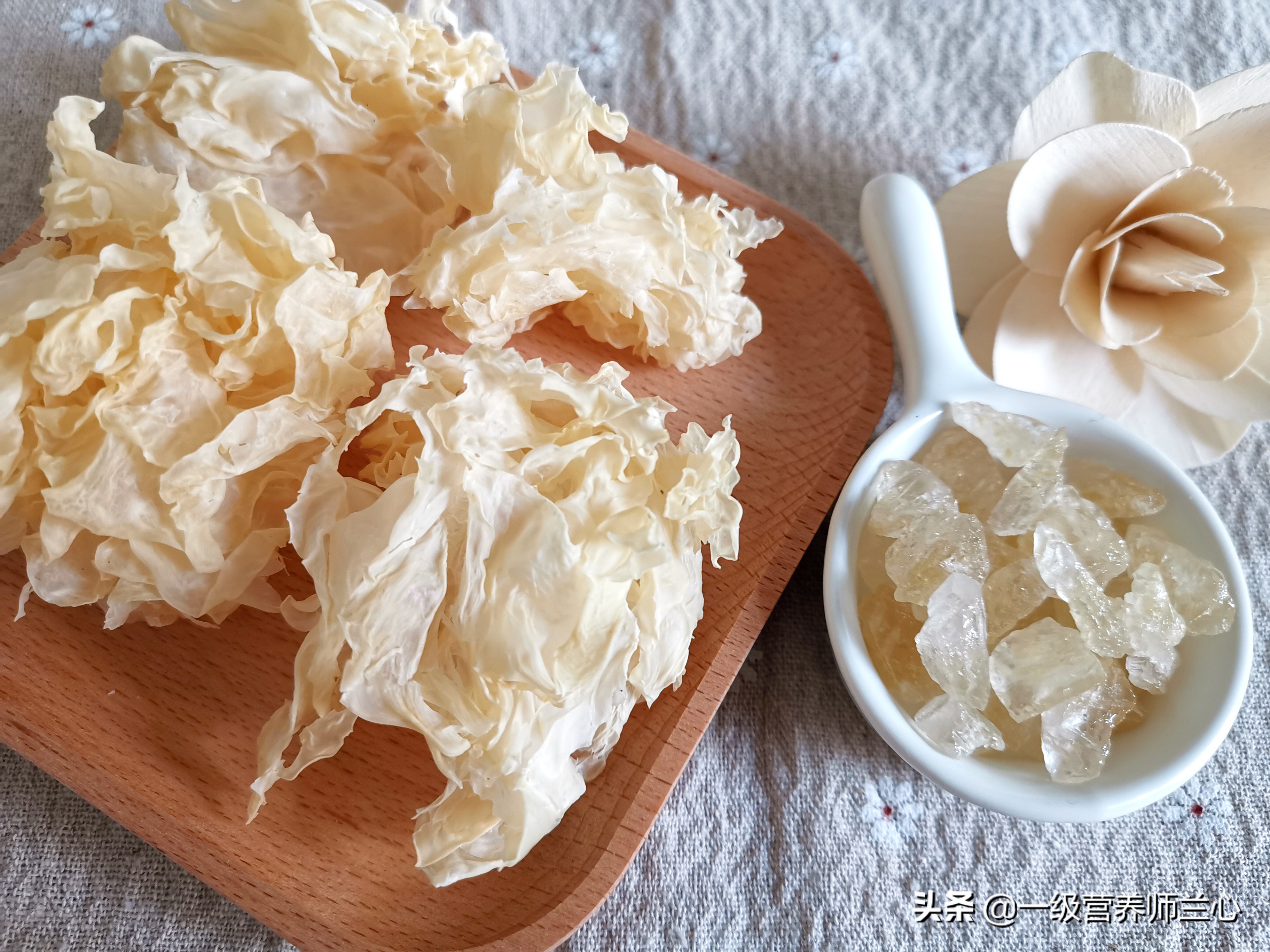 嗓子沙哑化痰喝什么茶,喉咙沙哑要炖什么喝