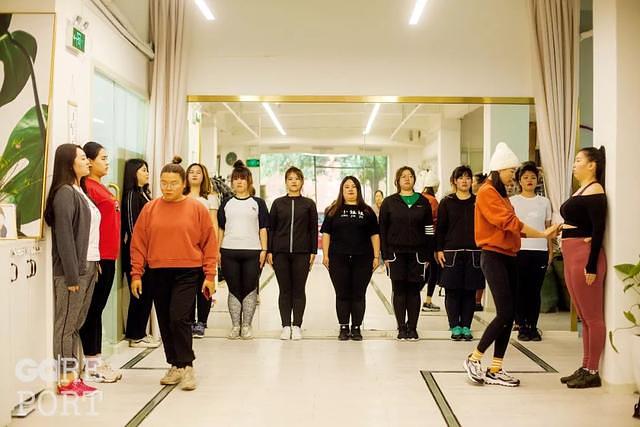 gq杂志模特视频,gq超模