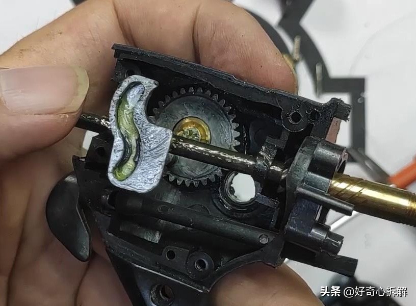 渔轮里面有什么用,渔轮锁紧力是表示什么