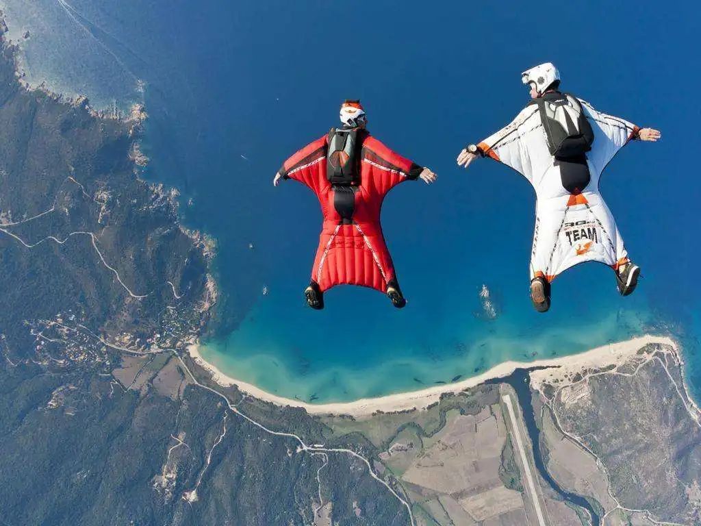 翼装飞行令人恐惧的失重感,喷气翼装飞行体验