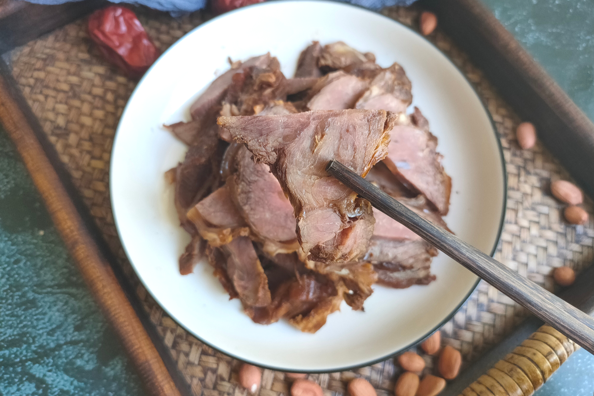 一锅就可以做出酱香浓郁的酱牛肉,酱牛肉怎样才能更好吃酱香浓郁