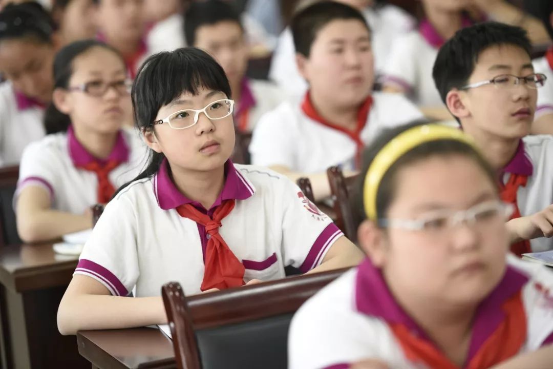 孩子眼睛近视保护和改善视力方法,小孩子的眼睛怎么保护才能不近视