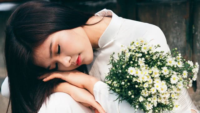 二婚老公处处都为他姑娘着想,媳妇要离婚还处处为我着想