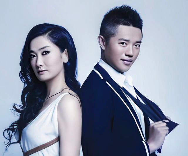 某博主发现EX0和凤凰传奇的共同点，网友怒指：你当曾毅没粉丝吗