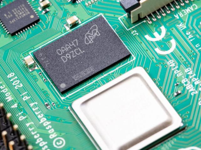 等等*党**的胜利:树莓派4首发8GB版,售价75刀,还可尝鲜64位操作系统