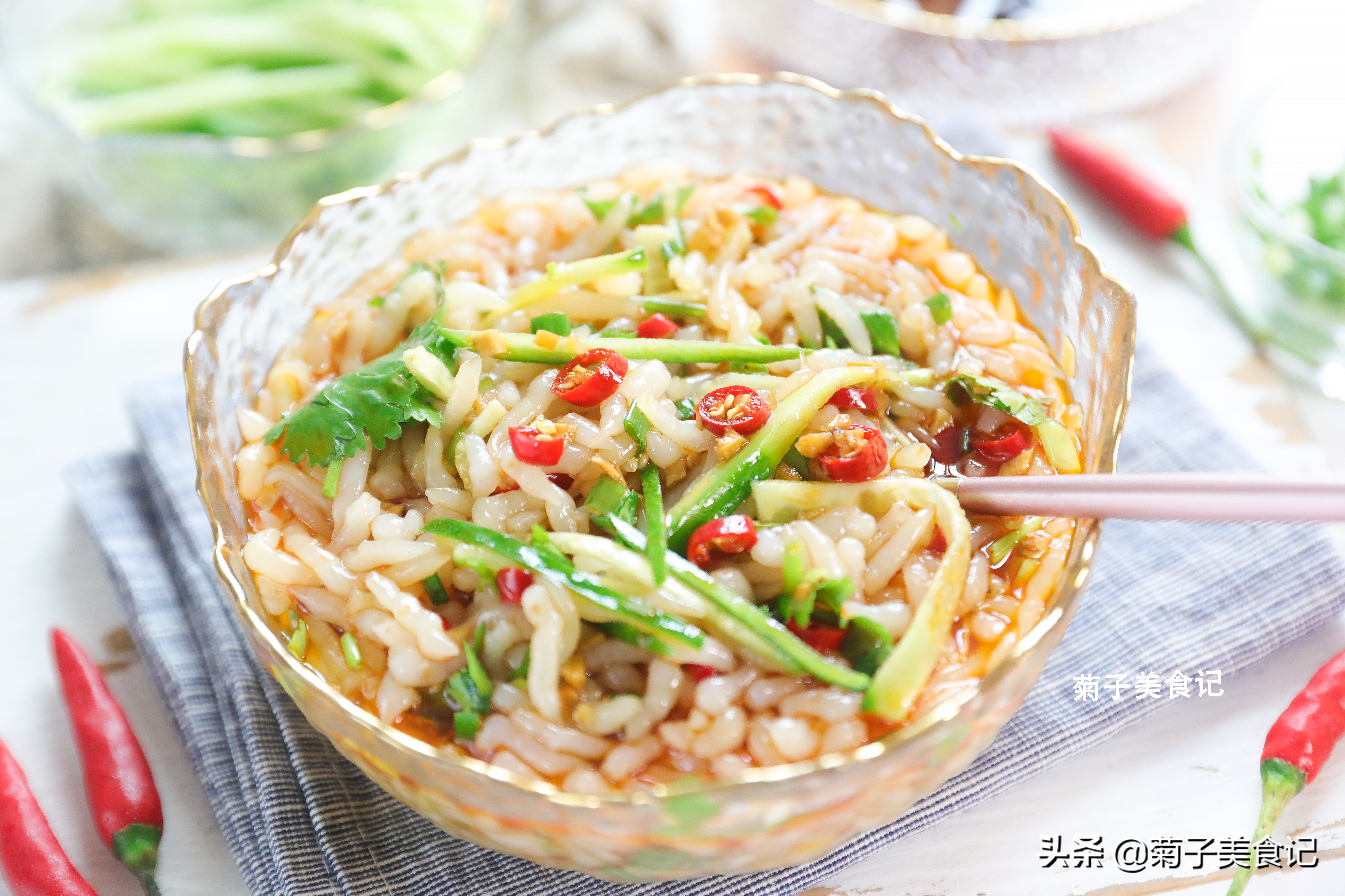 摆地摊吃的美食,农村摆摊卖什么好吃又简单