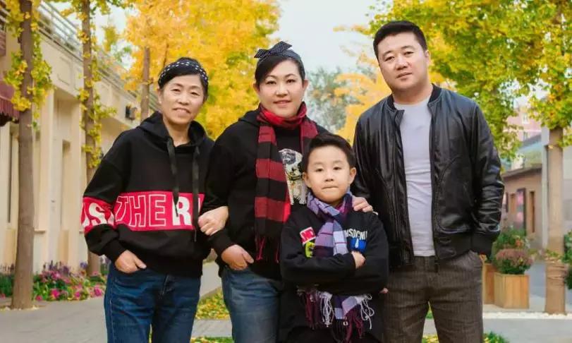 如何画一张过春节的全家福,技术贴的正确贴法视频