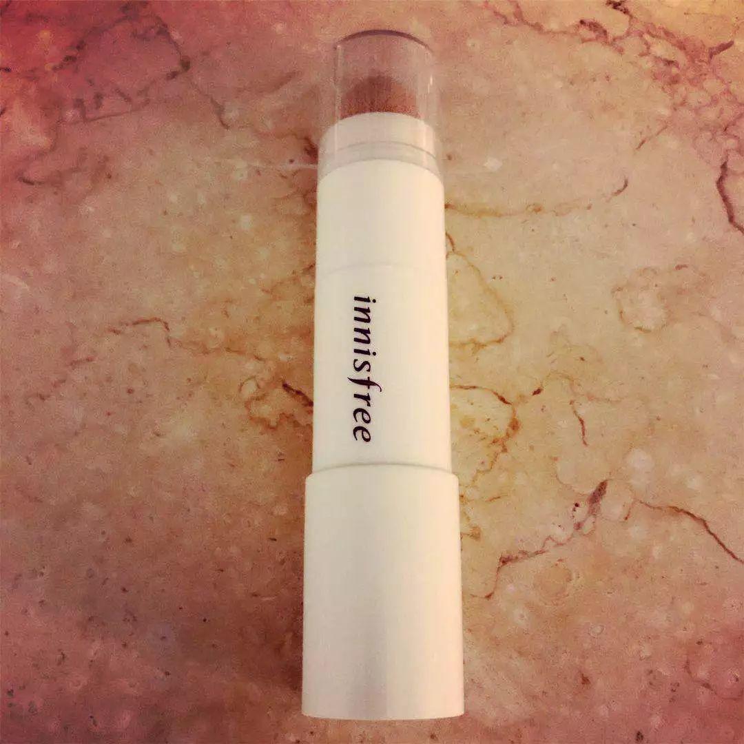 什么样的彩妆不闷痘,使脸上无痘印的彩妆