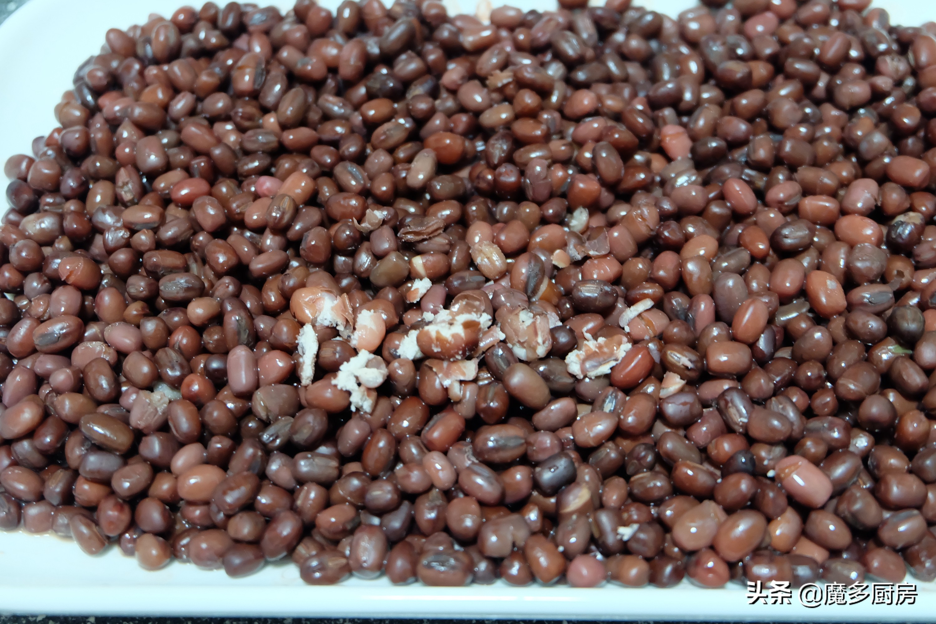 自己蒸的粘豆包香甜软糯真好吃,粘豆包怎么蒸才好吃呢教程