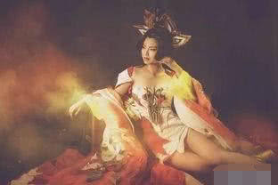 杨贵妃为什么能让唐玄宗沉迷,唐明皇如何专宠杨贵妃