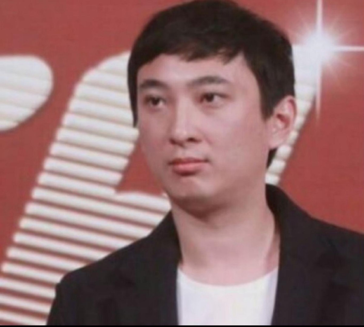 傅菁孟美岐衣服差别,傅菁和孟美岐同框