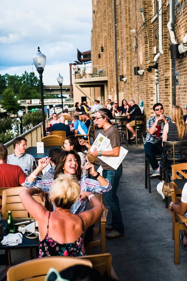 美国洛杉矶打卡酒馆,美国各地城市必打卡餐厅