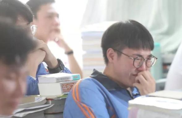 高考分数相差100分真的差很多吗,高考分差和分数要怎么对比