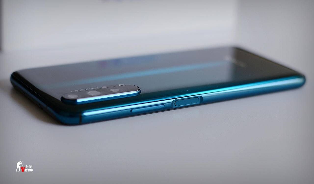 荣耀20pro评测视频,荣耀20与荣耀20pro深度评测