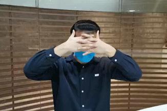 肩颈酸痛应该多按摩还是多运动,肩颈操锻炼肩颈酸痛