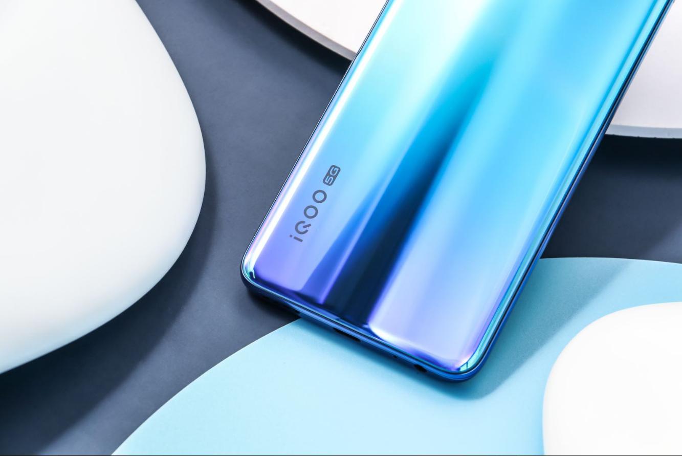 2700左右性价比高的手机,最便宜的全新骁龙865手机