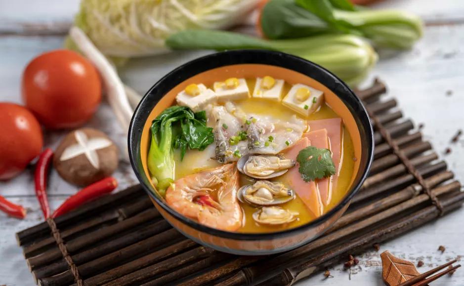 餐饮生意遇到同行怎么办,餐饮店被同行抢生意怎么办