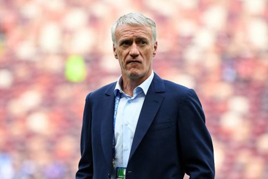 法国足球主教练德尚夺冠,法国主帅德尚当年是队长吗