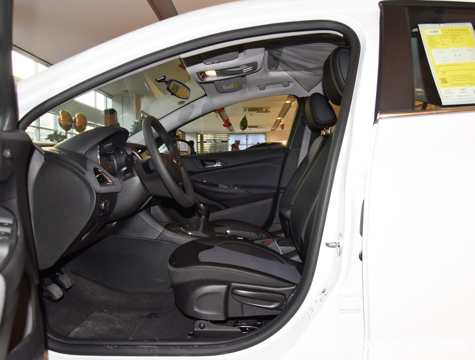 雪佛兰科鲁兹时尚大气颜值高,14款科鲁兹1.6t手动挡优缺点