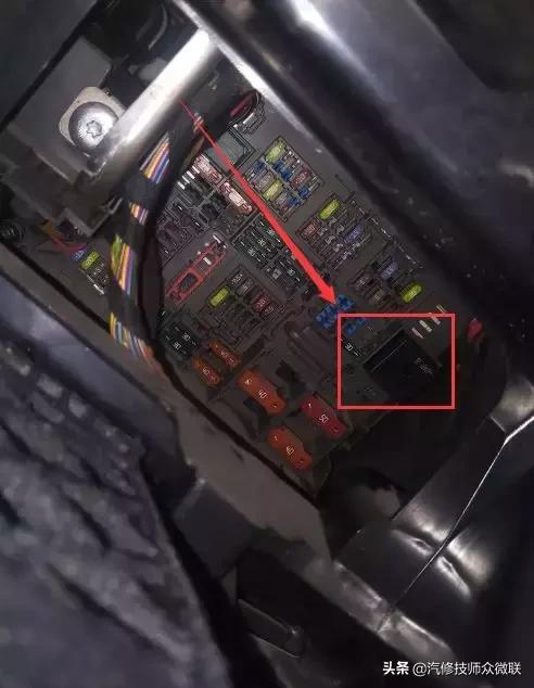 宝马120i启动困难着车给不了油,宝马120i更换启动电池后无法启动