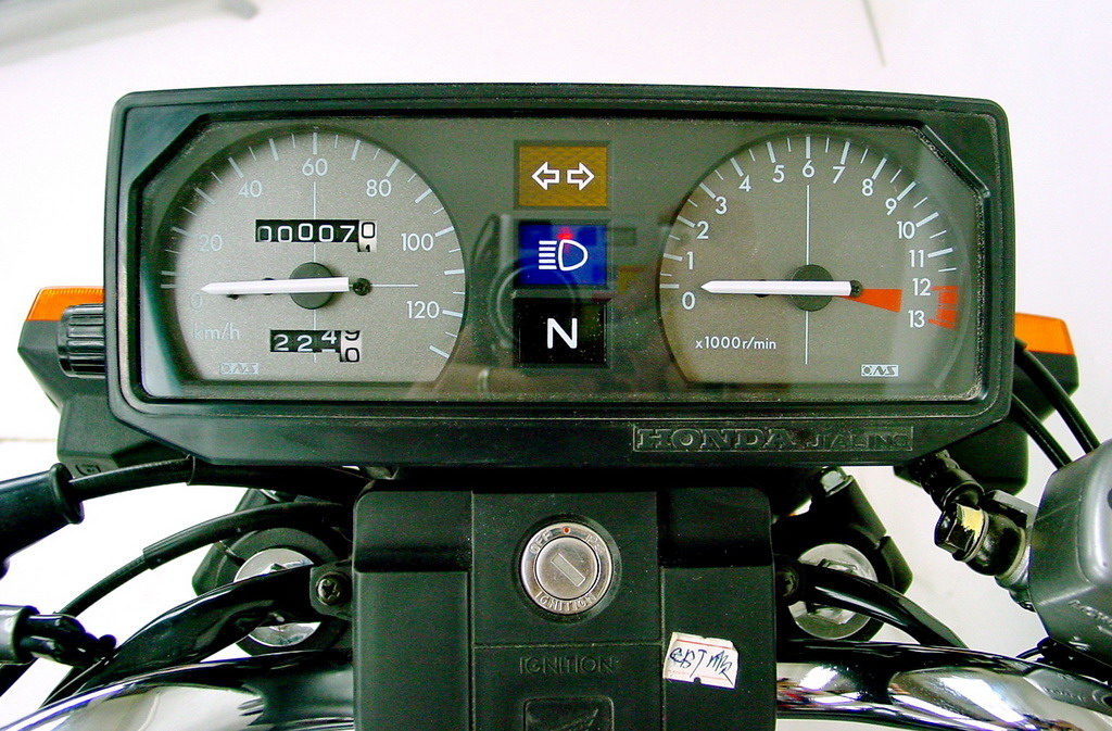 老嘉陵本田cb125的参数,嘉陵本田大鲨125