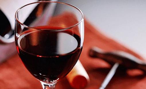 红酒是不是越贵越好喝,红酒越便宜越好喝