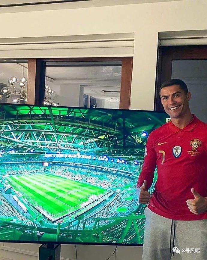 她们还在名媛群拼单，这位柜姐已经收服了世界顶级海王