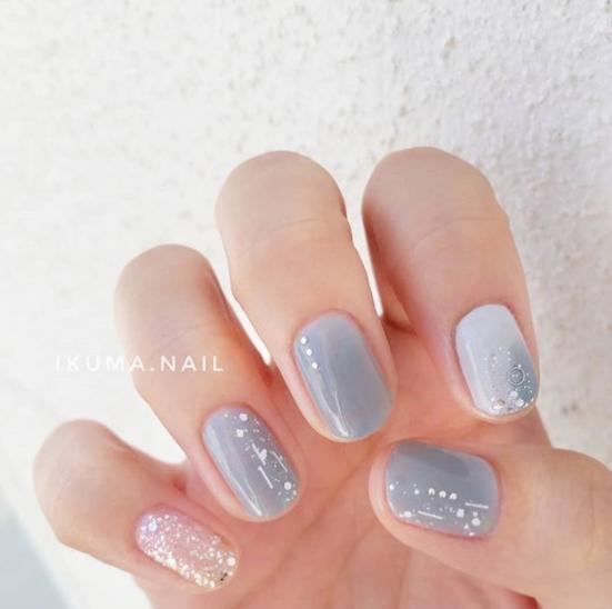 美甲蓝色和雾霾蓝,怎么调雾霾蓝色美甲