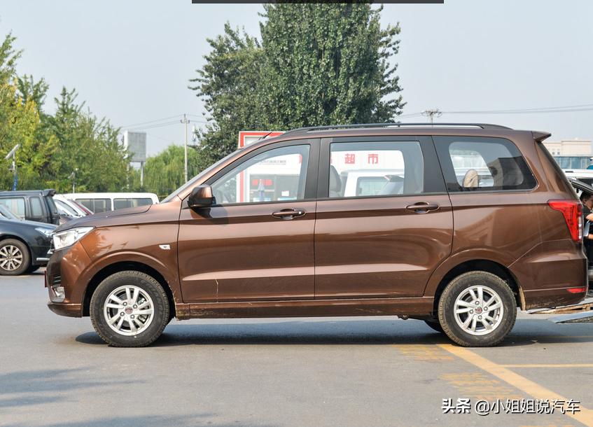 五菱宏光s神车视频,五菱宏光被称为神车的那一段视频