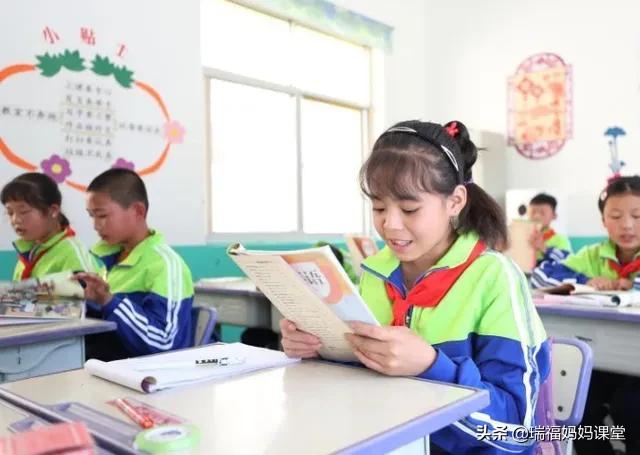 初中八年级英语考70咋提高成绩,初中家长怎样帮助孩子提高英语