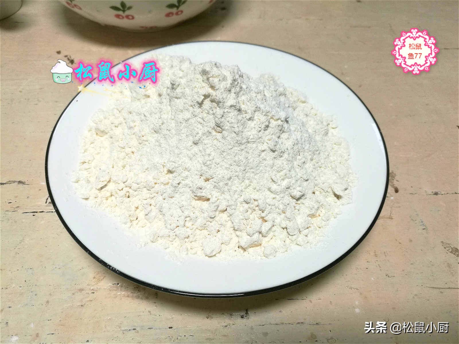 摆摊炸油条怎么做酥脆松软,想吃油条在家就能做家庭版炸油条