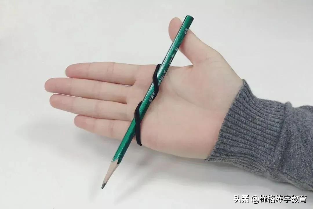 孩子握笔姿势不正确怎样可以矫正,如何有效纠正孩子的握笔姿势