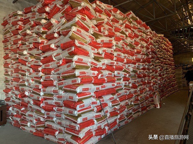 众志成城抗击疫情齐心协力保春耕,抗击疫情不误农时春耕备耕