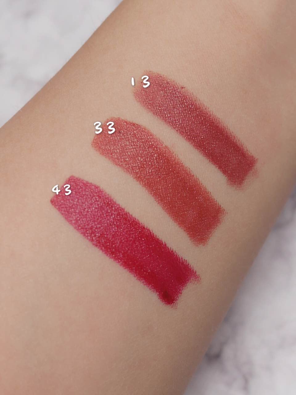 李佳琦sisley全能,李佳琦兰蔻小蛮腰试色