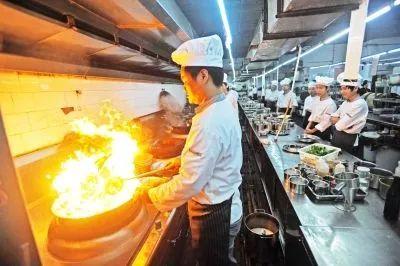 这种病，正在“杀死”千万餐饮人